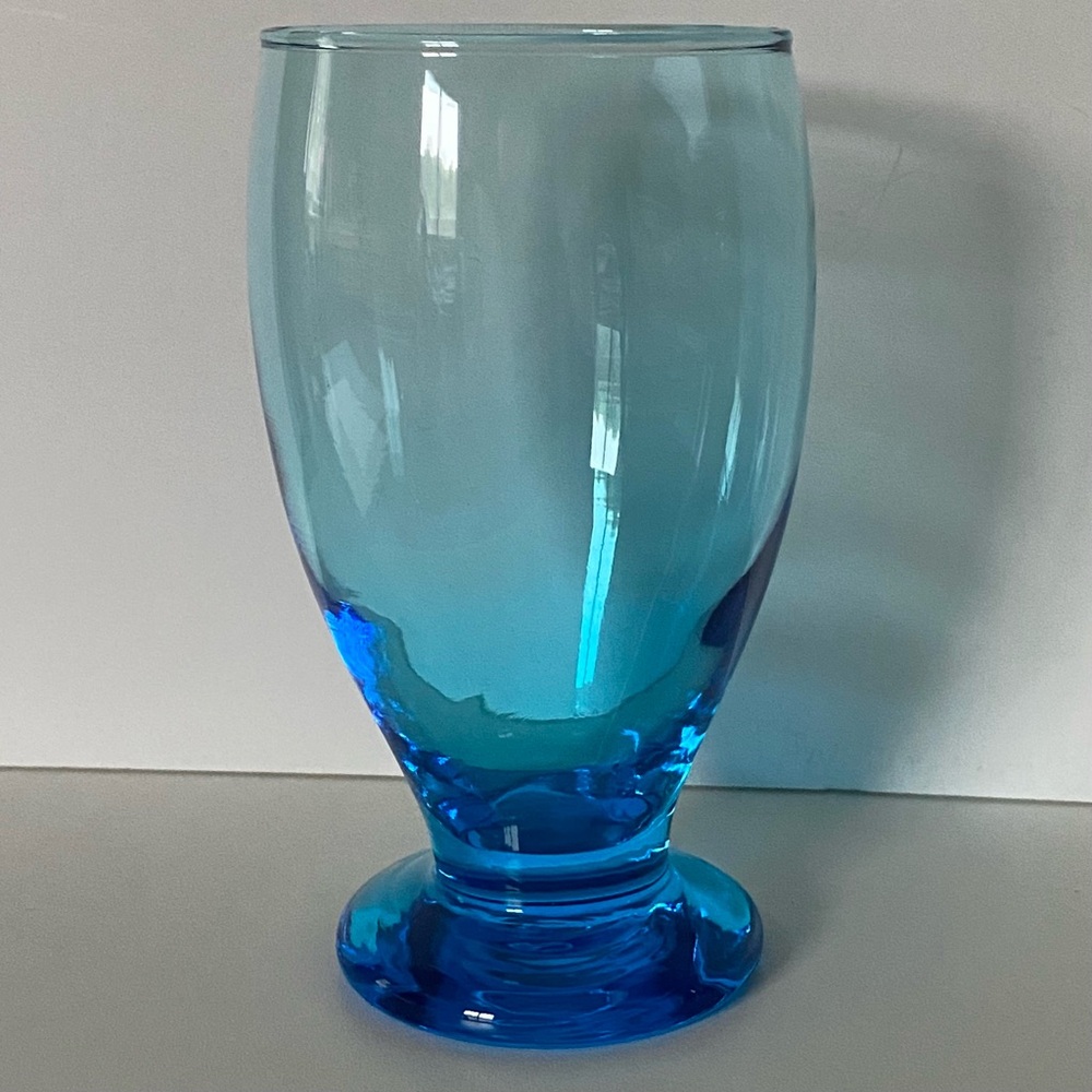 Cristar Lexington Teal Blue Footed Water Goblet Glass Aqua Hand Blown EUC 5.25"